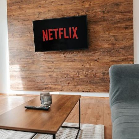 Bright & Grey - Netflix - City - Wifi - 4 Person Essen Dış mekan fotoğraf