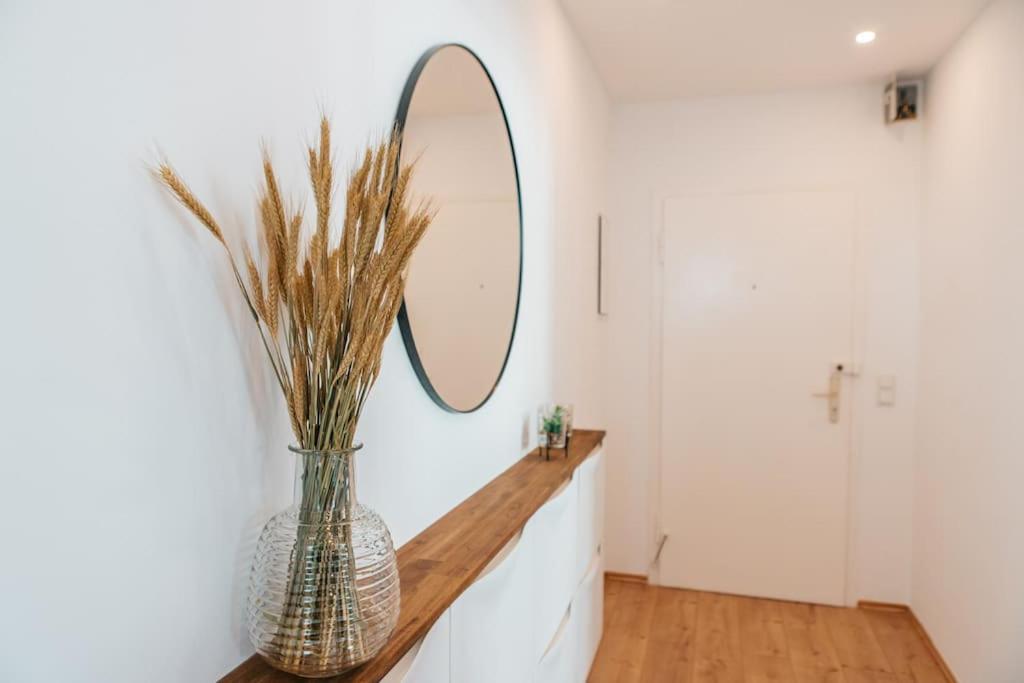 Bright & Grey - Netflix - City - Wifi - 4 Person Essen Dış mekan fotoğraf